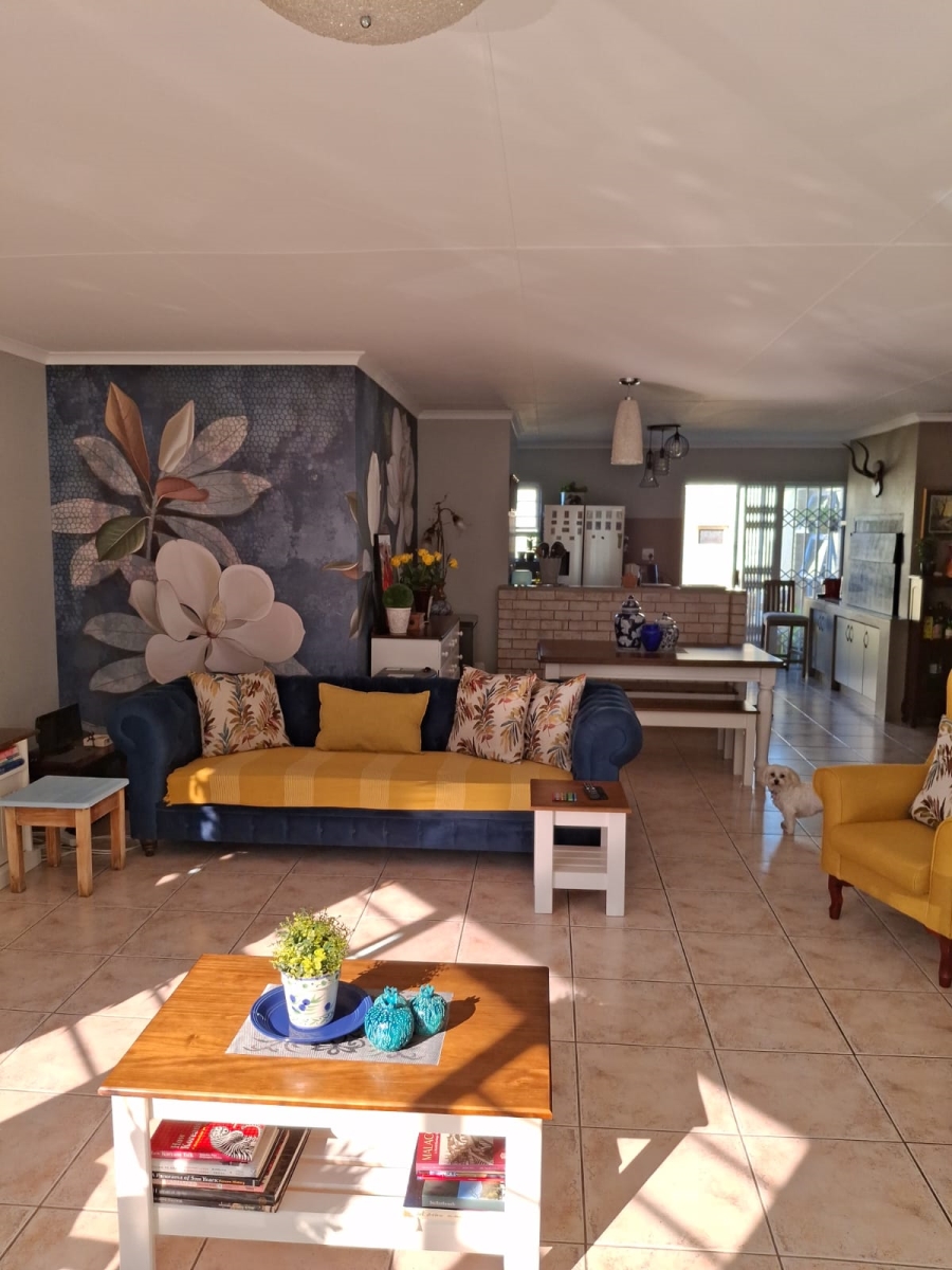 3 Bedroom Property for Sale in Wavecrest Eastern Cape